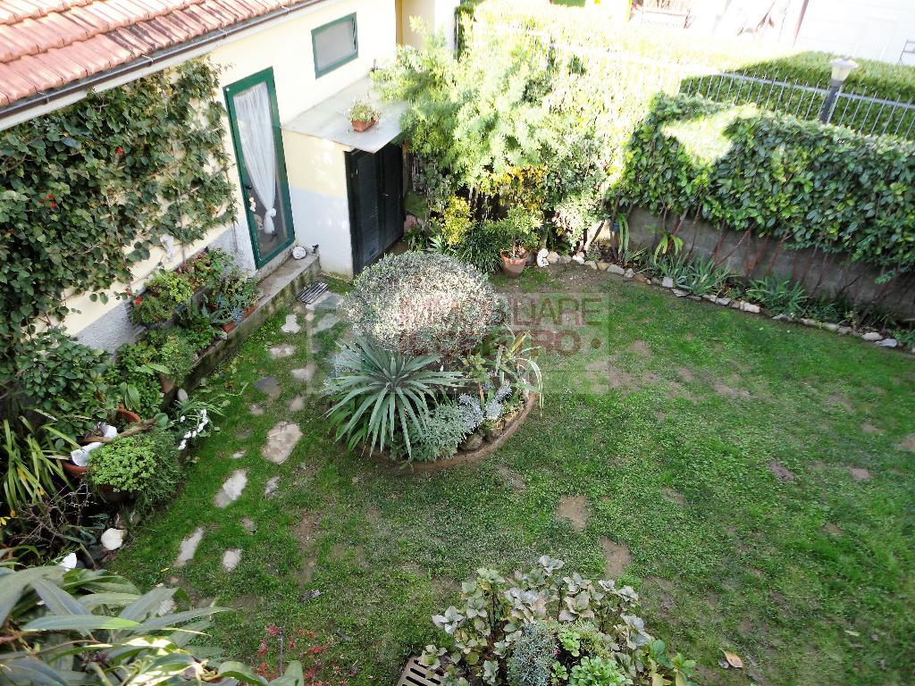SEMINDIPENDENTE CON GIARDINO