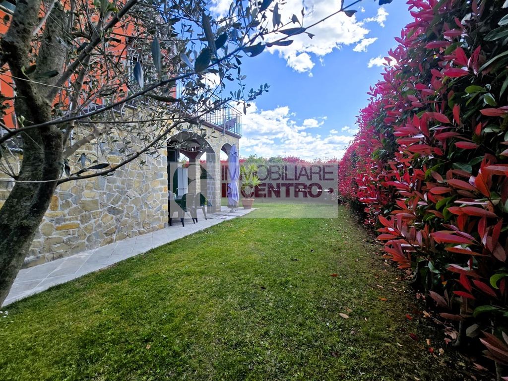 4 vani con giardino e posto auto