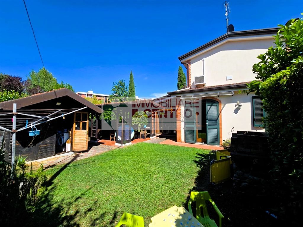 SEMINDIPENDENTE CON GIARDINO