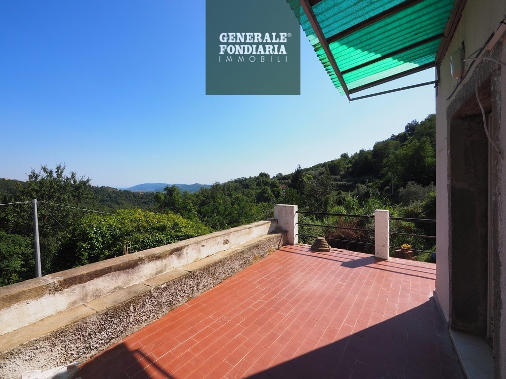 Appartamento in casa semi-indipendente, Pegui.